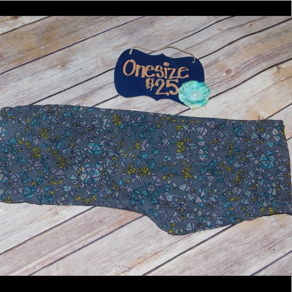 New Lularoe Onesize Leggings 💕